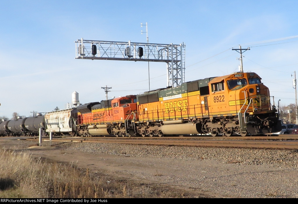 BNSF 8922 DPU